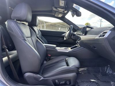 2025 BMW 4 Series — photo 25 view