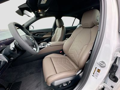 2026 BMW 5 Series — photo 15 view