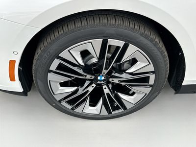 2026 BMW 5 Series — photo 26 view