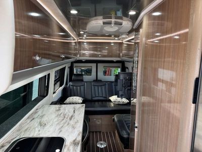 2018 Airstream Interstate Grand Tour EXT — photo 10 view