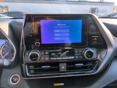 2024 Toyota Highlander — photo 11 view
