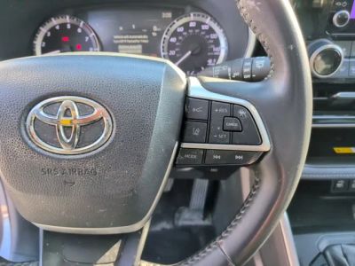 2024 Toyota Highlander — photo 18 view