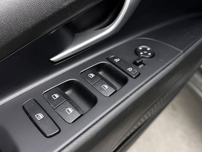 2024 Hyundai Elantra - Photo 10