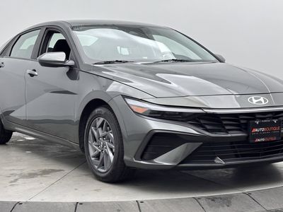 2024 Hyundai Elantra - Photo 3