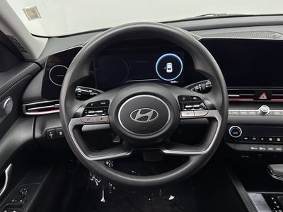 2024 Hyundai Elantra - Photo 23