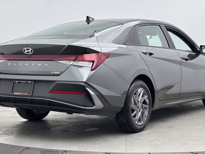 2024 Hyundai Elantra - Photo 7