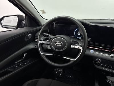 2024 Hyundai Elantra - Photo 24