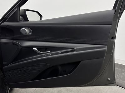 2024 Hyundai Elantra - Photo 30