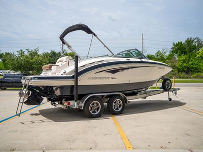 2016 Chaparral 224 Sunesta - Photo 2