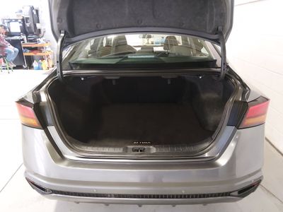 2025 Nissan Altima - Photo 11