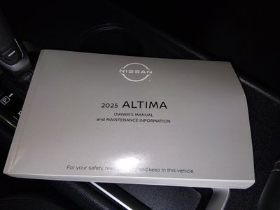 2025 Nissan Altima - Photo 19