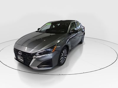 2025 Nissan Altima - Photo 3