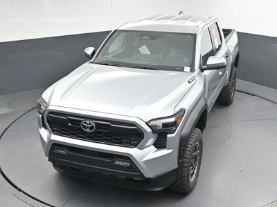 2025 Toyota Tacoma i-FORCE MAX TRD Off-Road i-FORCE MAX Truck Double Cab — photo 25 view