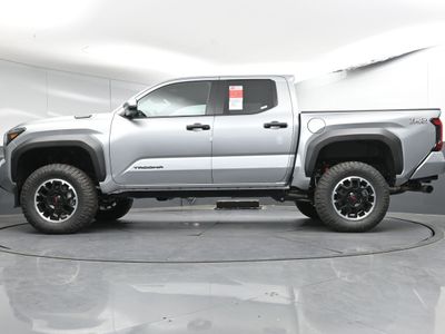 2025 Toyota Tacoma i-FORCE MAX TRD Off-Road i-FORCE MAX Truck Double Cab — photo 24 view