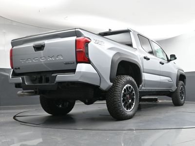 2025 Toyota Tacoma i-FORCE MAX TRD Off-Road i-FORCE MAX Truck Double Cab — photo 21 view