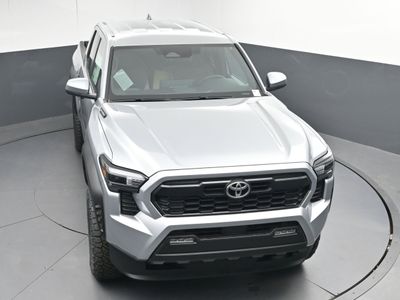 2025 Toyota Tacoma i-FORCE MAX TRD Off-Road i-FORCE MAX Truck Double Cab — photo 26 view
