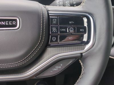2026 Jeep Grand Wagoneer L — photo 29 view