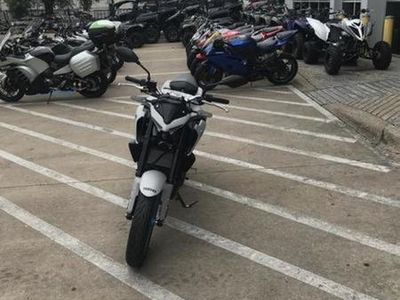 2025 Yamaha MT-03 - Photo 3