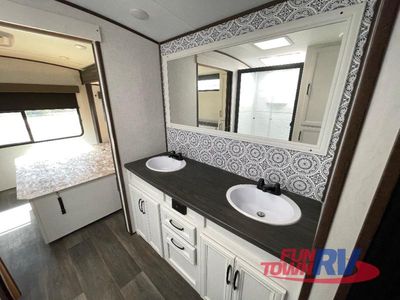 2023 Dutchmen RV Atlas - Photo 19