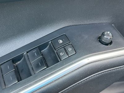 2024 Toyota Highlander — photo 7 view
