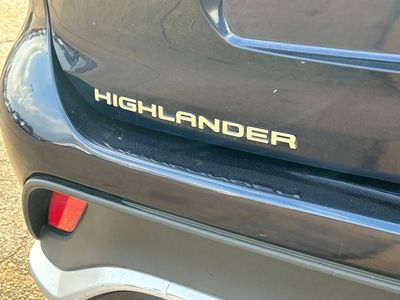 2024 Toyota Highlander — photo 36 view