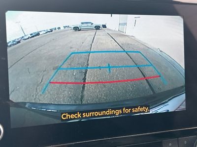 2024 Toyota Highlander — photo 10 view