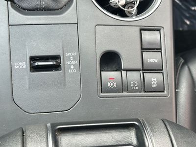2024 Toyota Highlander — photo 15 view