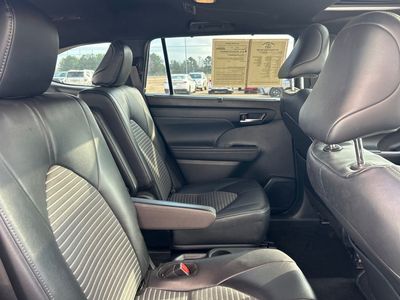 2024 Toyota Highlander — photo 29 view