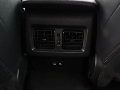2025 Toyota Camry FWD - Photo 28