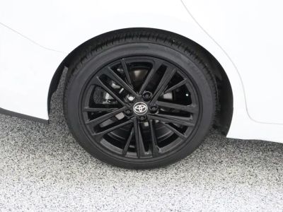 2025 Toyota Camry FWD - Photo 5