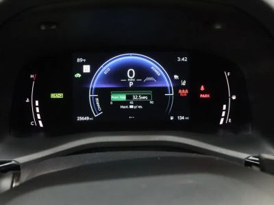 2025 Toyota Camry FWD - Photo 38