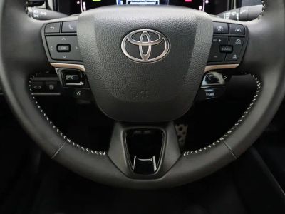 2025 Toyota Camry FWD - Photo 23