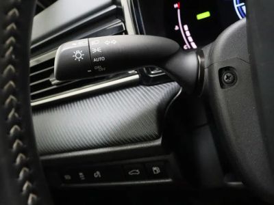 2025 Toyota Camry FWD - Photo 24