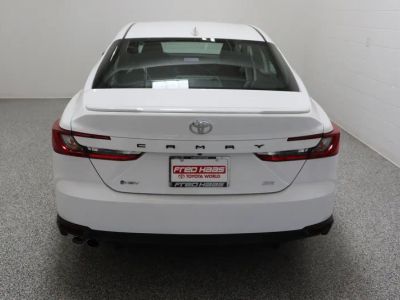 2025 Toyota Camry FWD - Photo 7