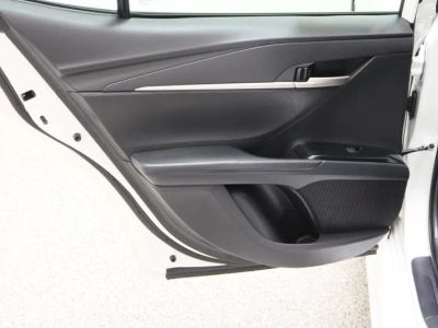 2025 Toyota Camry FWD - Photo 25