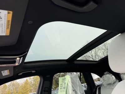 2026 Mercedes-Benz GLC - Photo 30