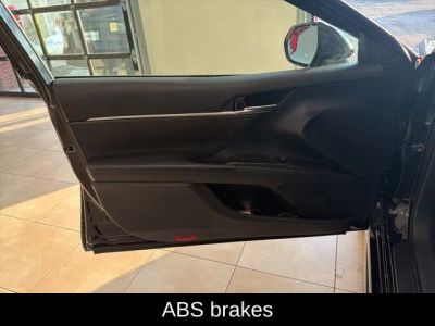 2021 Toyota Camry SE - Photo 12