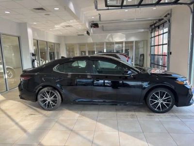 2021 Toyota Camry SE - Photo 7
