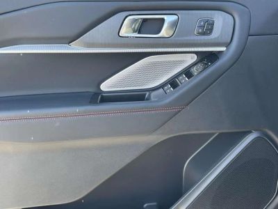 2026 Ford Explorer — photo 11 view