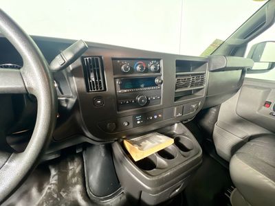 2019 Chevrolet Express 2500 — photo 20 view