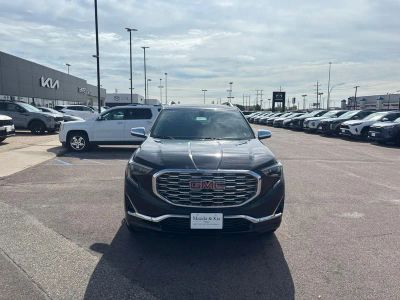 2018 GMC Terrain — side profile view