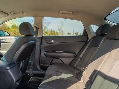2018 Kia Optima - Photo 15