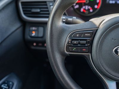 2018 Kia Optima - Photo 24