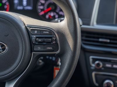 2018 Kia Optima - Photo 25
