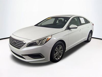 2016 Hyundai Sonata — photo 9 view