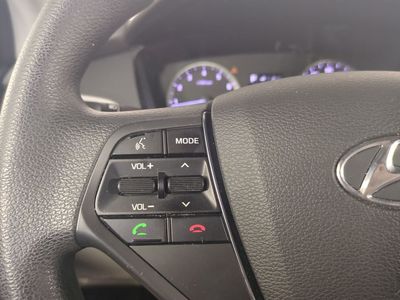 2016 Hyundai Sonata — photo 30 view