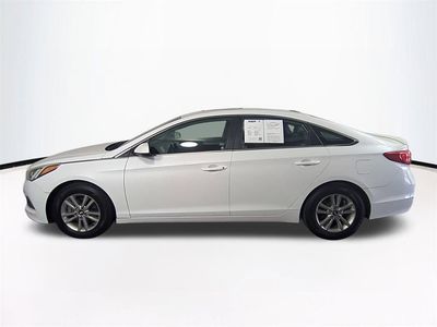 2016 Hyundai Sonata — photo 8 view