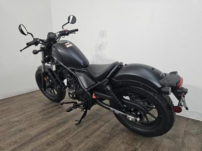 2025 Honda Rebel 300 — interior view
