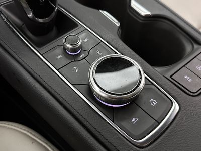 2021 Cadillac XT4 - Photo 13