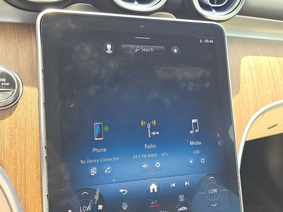 2023 Mercedes-Benz C-Class - Photo 24